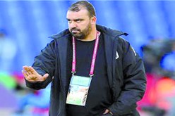 ماضوي يتوّج أحـسن مدرب عربي وسط أجواء متوثرة في القاهرة