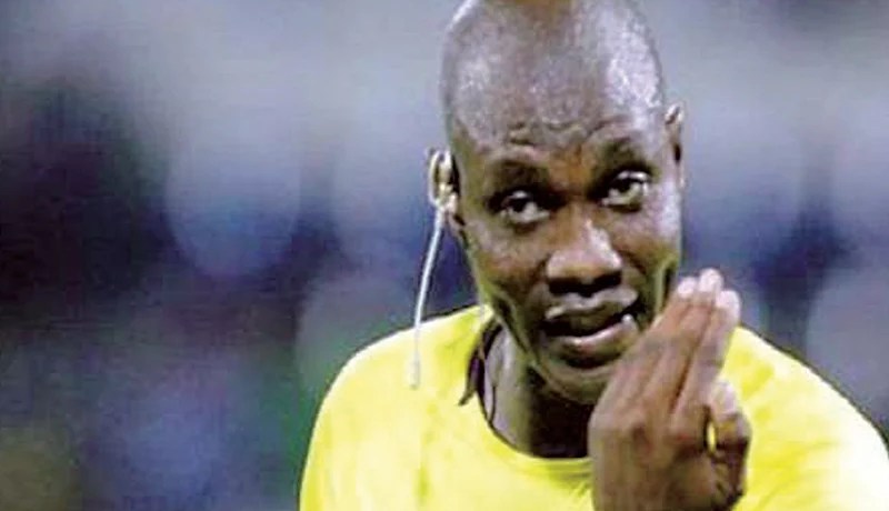 الكاف تعين حكم كاميروني لإدارة  مباراة مالي وجنسيته تثير المخاوف بسب قضية إيبوسي