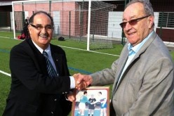 سانت ايتيان الفرنسي يكافئ الأسطورة مخلوفي بتعيينه سفيرا للنادي تقديرا لإنجازاته