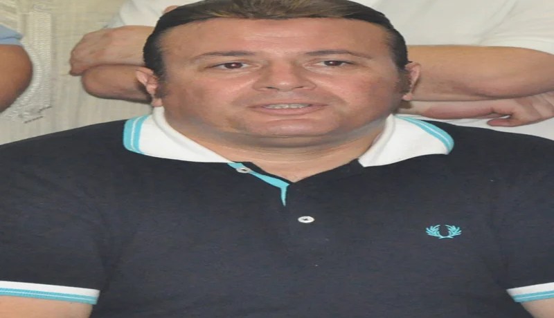 رضـا مالك يجتـــمع بالطاقم الفني واللاعبين لوضع النقاط على الحروف