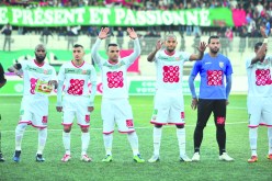 إدارة مولودية الجزائر تقرر تخفيض رواتب بعض اللاعبين