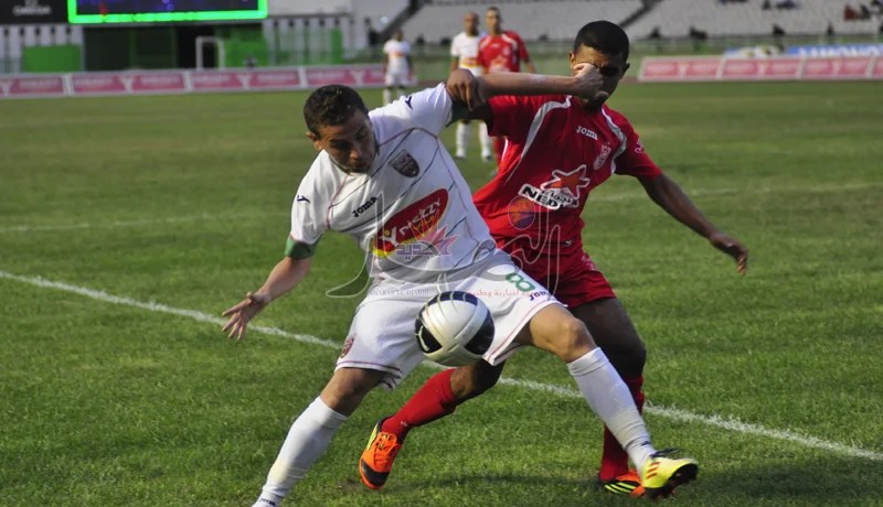 مناد يحذّر لاعبيه من بلعباس ويريد أول فوز له مع العميد