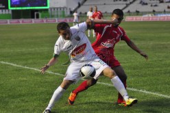 مناد يخفق في أول خرجة وبابوش يدخل المولودية دائرة الشك