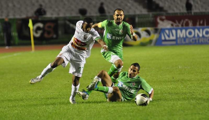 مناد يسجّل فوزه الأول قبل داربي السياربي