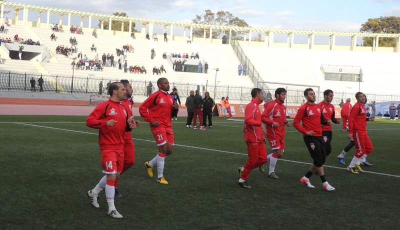 الحمراوة يريدون رؤية هلال البقاء من بوابة العميد