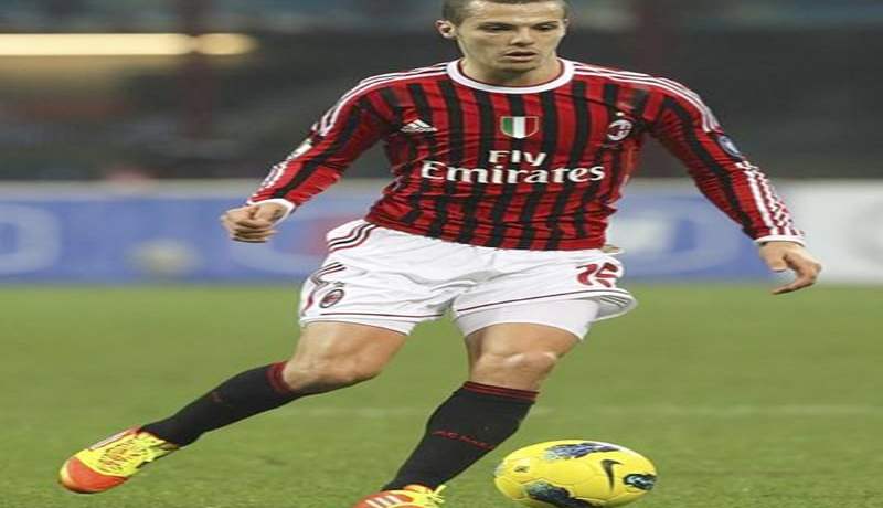 تورينو‮ ‬يطلب جواز سفر مصباح وصفقة انتقاله تترسم في‮ ‬الساعات القادمة‮ ‬