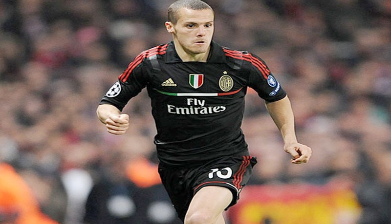 لازيو‮ ‬يعرض لاعبه ماتوزاليم و1‭.5‬‮ ‬مليون أورو مقابل ضم مصباح‮ ‬