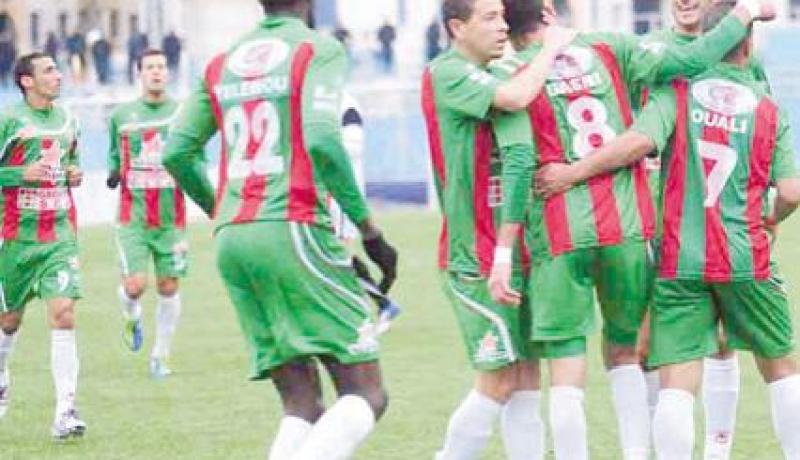 سعدي‮ ‬ومقني‮ ‬ينضمان لموسمين‮ ‬