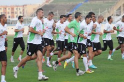 ''حمرولنا وجوهنا.. مــع البـوســنة''