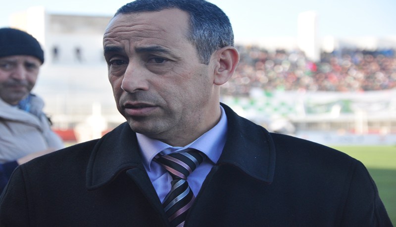 حداد ما يعرفش يهدر