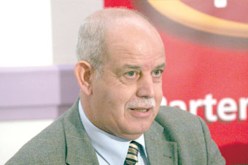 الوفاق يراهن على لمسة سعدان للإطاحة بالاتحاد