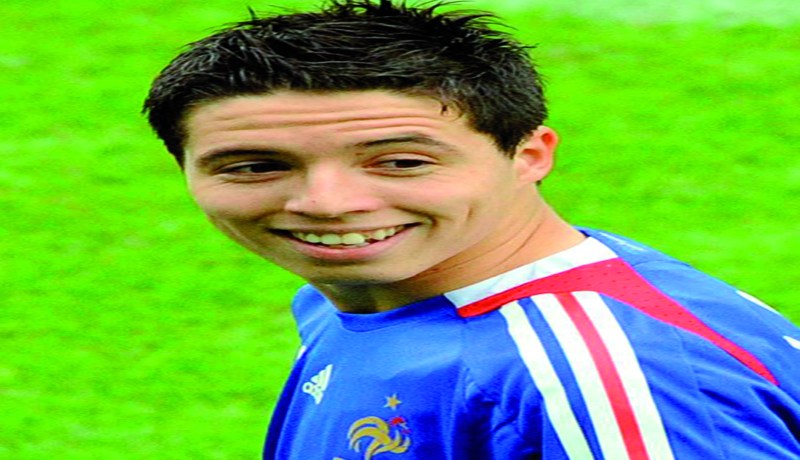 سمير ناصري‮ ‬مهدد بعقوبة الإيقاف الدولي‮ ‬لعامين بسبب شتمه صحافيا فرنسيا