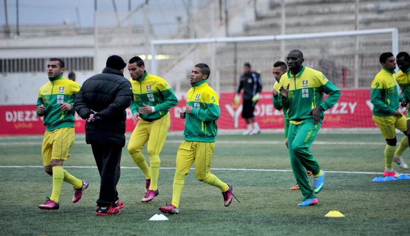 شبيبة الساورة تقصف حجوط برباعية وتنذر السنافر