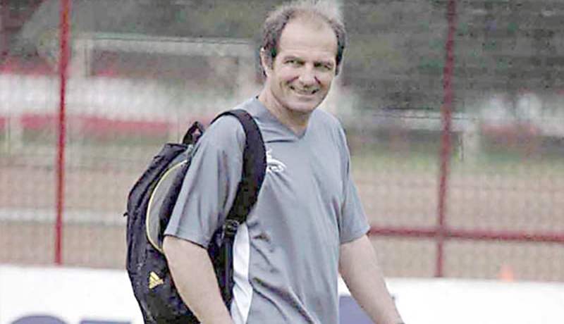 سيموندي يواصل تحضير لاعبـيـــه للإطاحة بالوفاق