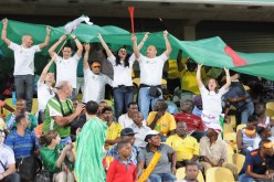 أكثر من 2000 جزائري حضروا من كل مكان لتشجيع “الخضر”