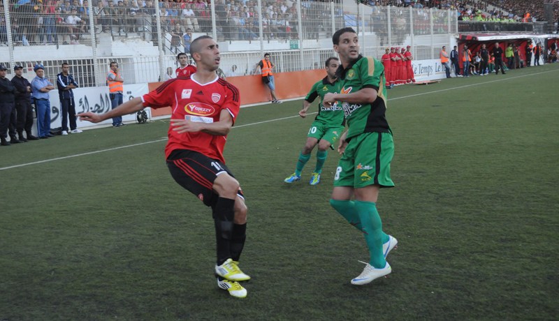 زياية يقود هجوم سوسطارة أمام “السياسي” وكوربيس يتحدى لومير