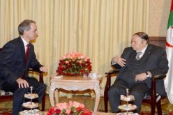 الرئيس بوتفليقة يستقبل السفير الجديد لتركيا