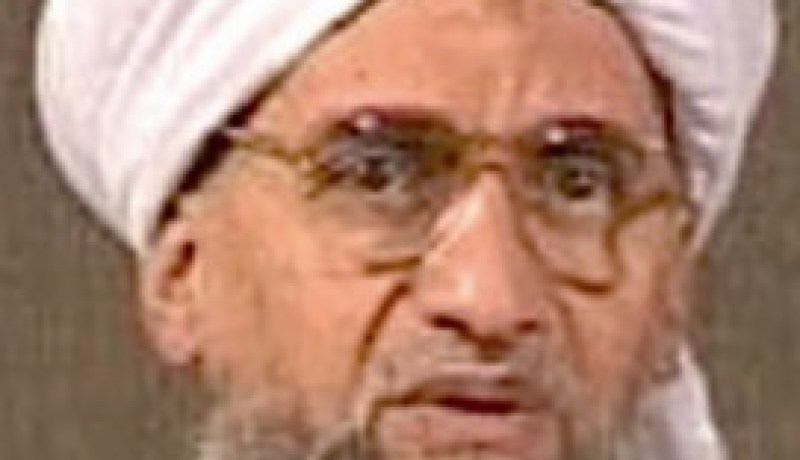والدة الظواهري متبرجة