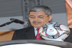 ‬ جيار‮ ‬يتهم مسؤولي‮ ‬النوادي‮ ‬والحكام بالوقوف وراء‮ ‬غضب الجماهير وترتيب المباريات