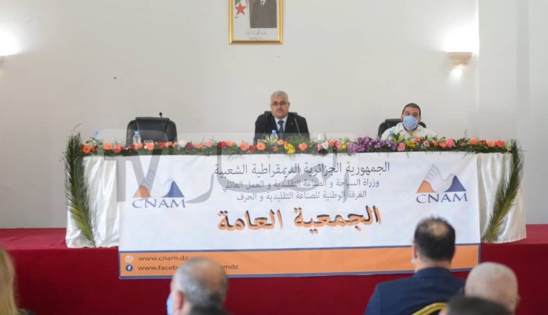 وزير السياحة يؤكد على تذليل العقبات للحرفيين والقضاء على البيروقراطية