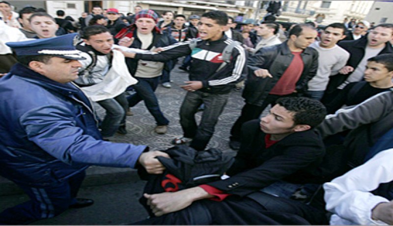 اعتصام 44 بطالا داخل مقر وكالة لانام بالمشرية في النعامة احتجاجا على طريقة التوظيف