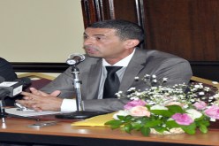 ‬ لونغار‮ ‬يستنجد بروراوة ووزارة الشباب والرياضة ضد عراقيل‮ ‬غريب ومجلس الإدارة