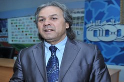 ‮”‬المباراة الخيرية‮ ‬يوم‮ ‬23‮ ‬أفريل ليست سياسية‮… ‬زيدان لم‮ ‬يرد على الدعوة ومارادونا اعتذر‮”