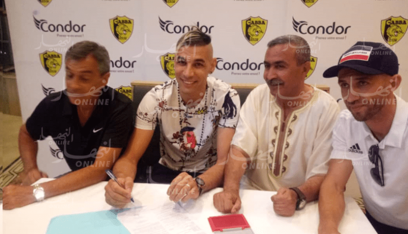 بالصور.. شاوشي يمضي لموسمين في أهلي برج بوعريريج