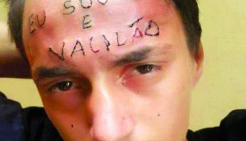 فنّان يفرض عقوبة قاسية على لص سترافقه مدى الحياة