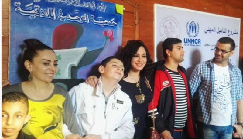 سلاف فواخرجي تشارك أطفال التوحد في يومهم العالمي