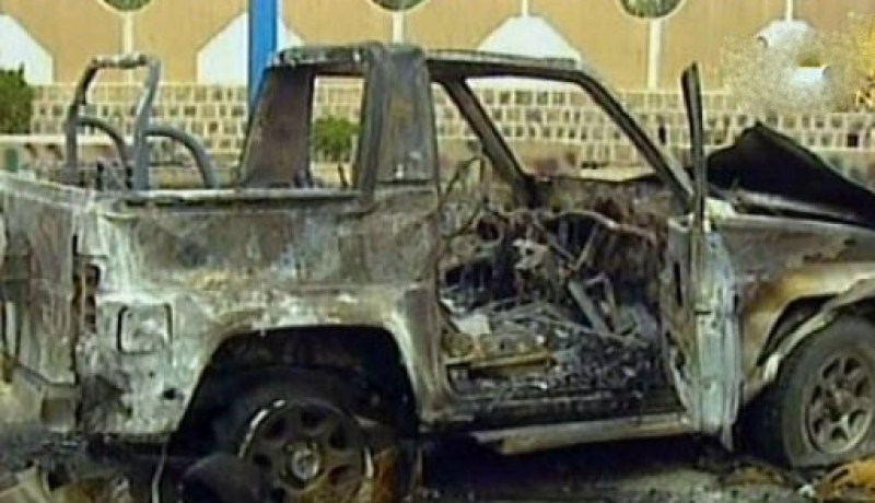 مقتل جنديين يمنيين وجرح 4 آخرين في هجوم انتحاري جنوب شرق البلاد