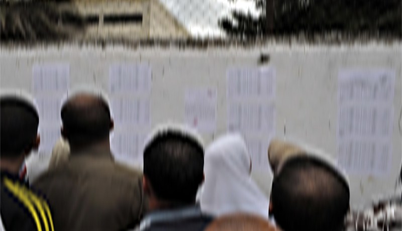 عشرات المواطنين يخرجون إلى الشارع بعد نشر قائمة التجزئة السكنية في البيـض