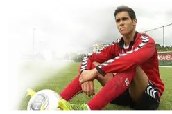 ماندي باقٍ في ريمس ولن نبيعه إلا لفريق كبير يمنحه راتبا محترما