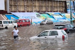 وفاة 17 شخصا وإصابة 28 آخرين جراء الأمطار الغزيرة بمصر