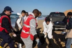 إنقاذ 600 مهاجر وغرق 5 قبالة السواحل الليبية
