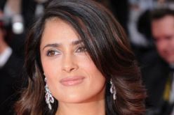 سلمى حايك الآي باد يعزل الأطفال عن العالم الواقعي