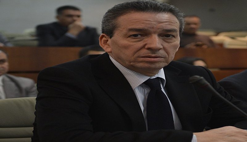 استقالة جماعية بسبب “الديكتاتور” عمارة بن يونس!