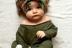 بالصور طفلة ذات الـ 11 شهرا تدخل عالم الموضة والأزياء