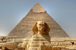 داعش يهدد بنسف أهرامات مصر