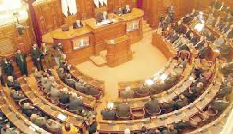 أعضاء مجلس الأمة يصادقون بالإجماع على مشروع قانون يتعلق بالتمهين