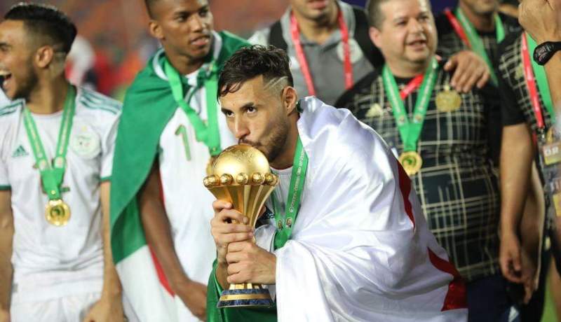 بلايلي يحسم مستقبله: “في إفريقيا لن ألعب سوى للترجي”