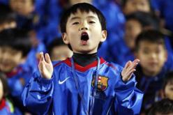 بالفيديو طفل ياباني يوقف تدريبات البرصا