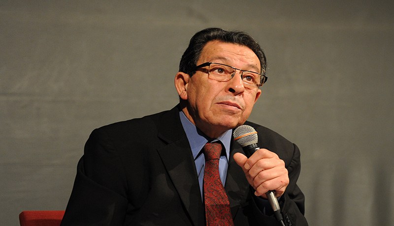 من نصدّق.. مقداد سيفي أم وثيقة نزار