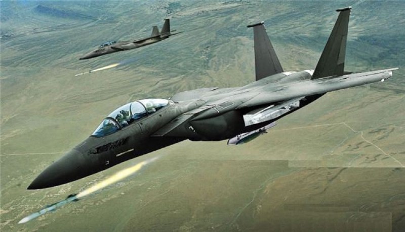 الطيران الإسرائلي يشن غارتين على موقعين لحماس في غزة