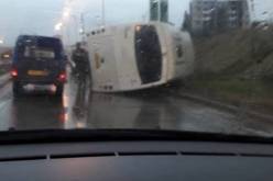 قتيل و23 جريحا في انقلاب حافلة بالقصر في بجاية