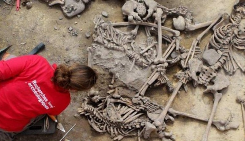 قبر يعود للعصرين الحجري و البرونزي يدهش علماء الآثار