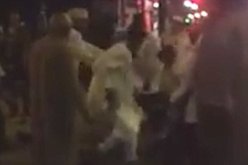 بالفيديو.. إمام مسجد فنسبري بارك بلندن ينقذ منفذ عملية الدهس من الموت