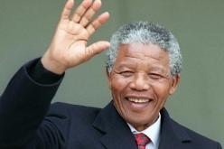 عرض فيلم انفيكتوس بوهران تكريما للمناضل الراحل نيلسون مانديلا