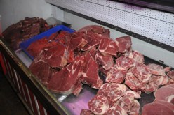 حجز 400 طن من اللحوم غير مختومة ومواد غير صالحة للاستهلاك في المدية