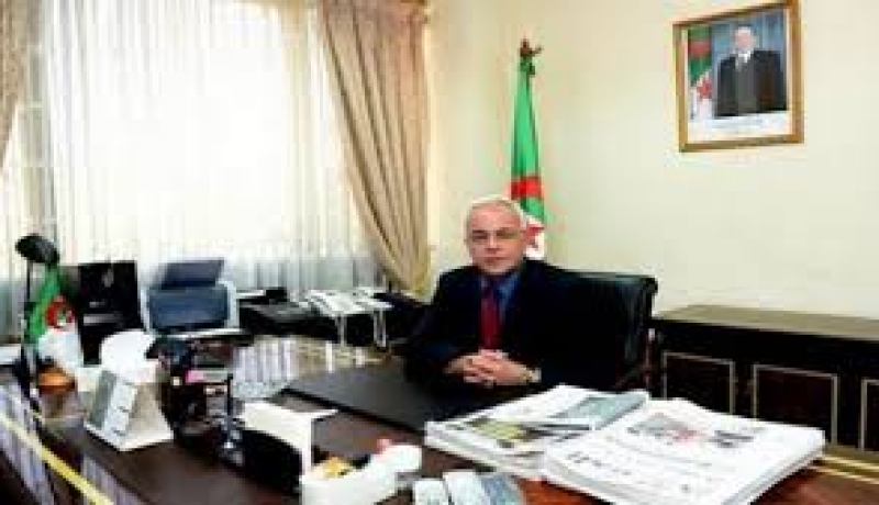 وزير الإتصال يكشف عن تنظيم حملة إعلامية شاملة للحد من ظاهرة العنف في الملاعب